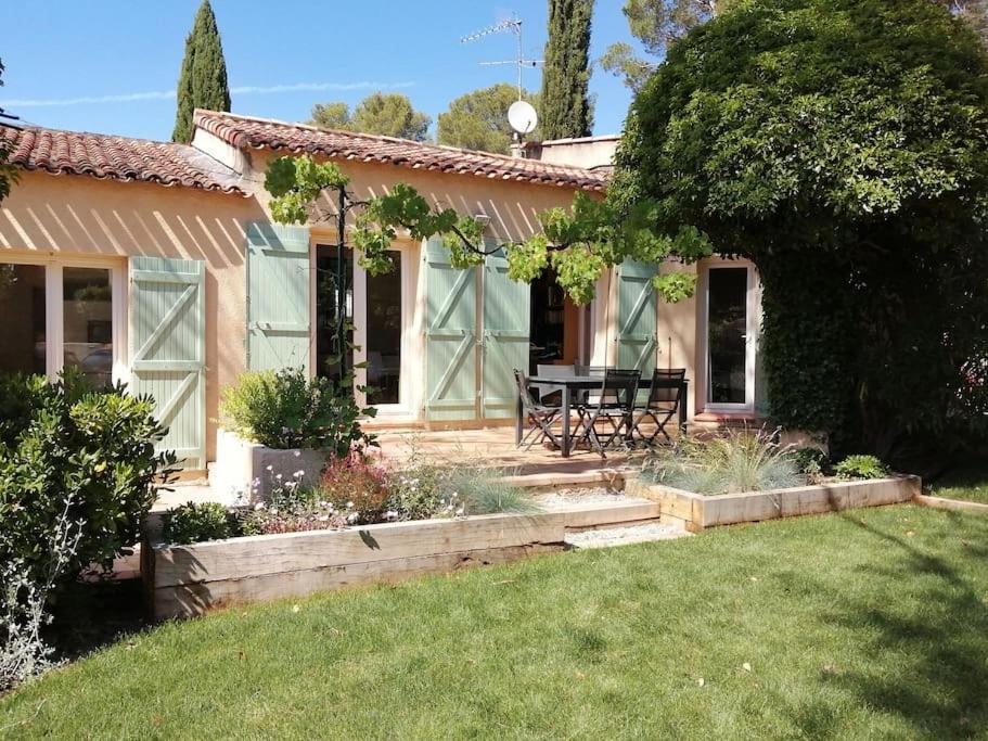 Villa Familiale - Proche Aix En Provence Ventabren Exterior photo